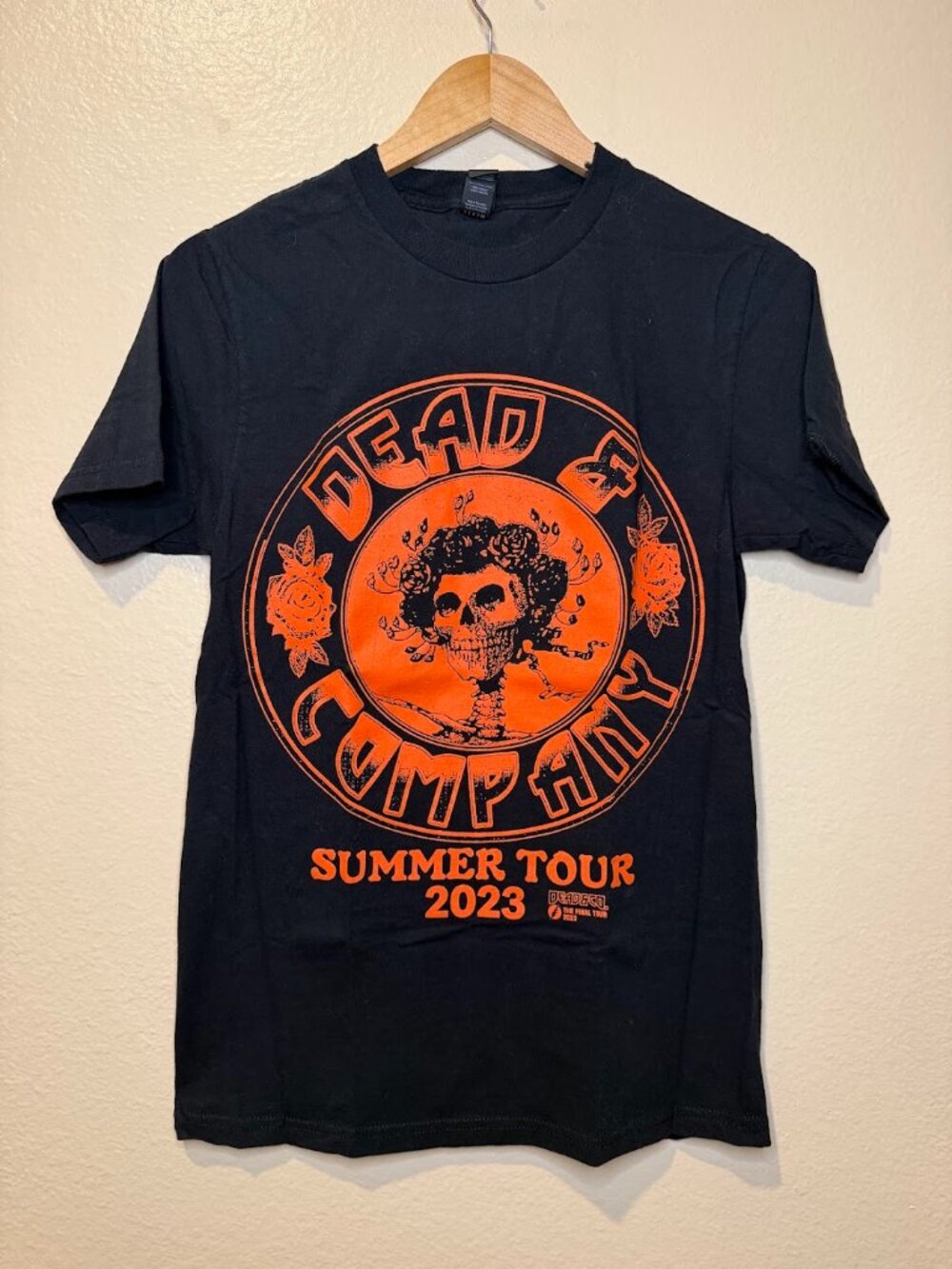 Dead & Company 2023 Summer Tour Skull & Roses Bertha Graphic Tee